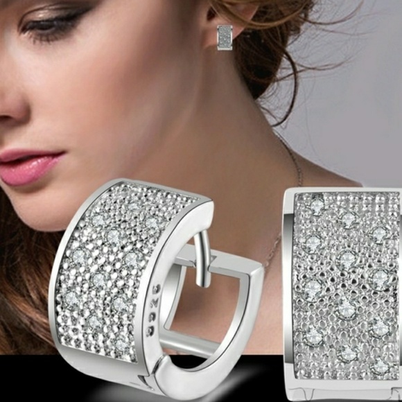 Jewelry - 925 Sterling Silver Crystal Stud Hoops